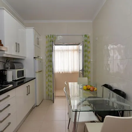 Apartment Coastal Haven - Holiday Close To Beach Nazare