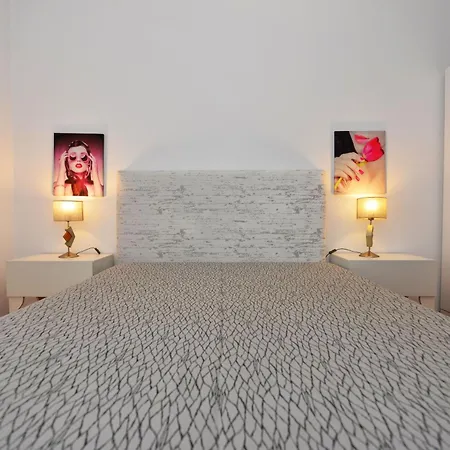 Coastal Haven - Holiday Close To Beach Apartment