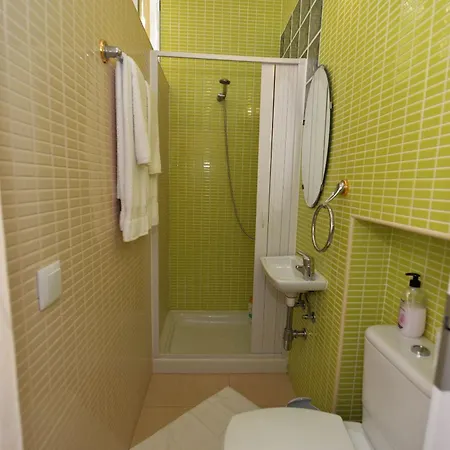 Coastal Haven - Holiday Close To Beach Apartment *